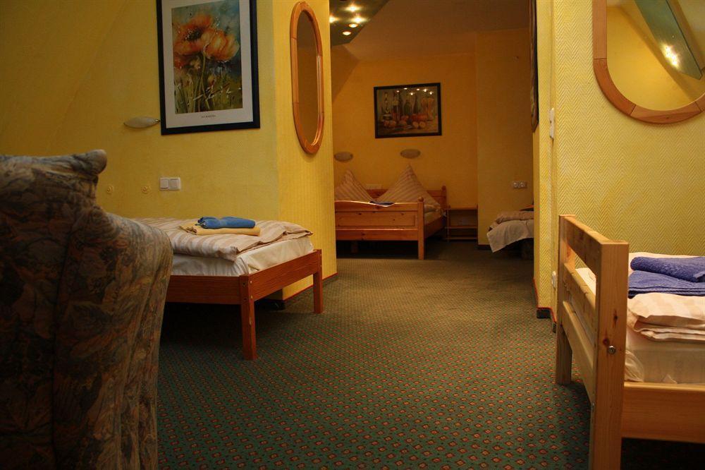 Hotel Gremersdorf - Zum Gruenen Jaeger Экстерьер фото