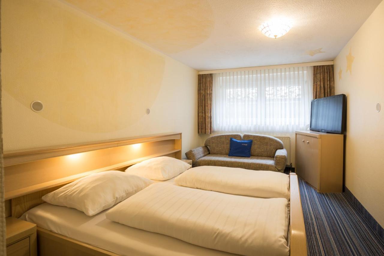 Hotel Gremersdorf - Zum Gruenen Jaeger Экстерьер фото
