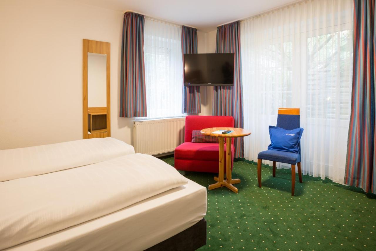 Hotel Gremersdorf - Zum Gruenen Jaeger Экстерьер фото