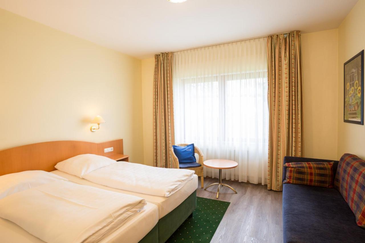 Hotel Gremersdorf - Zum Gruenen Jaeger Экстерьер фото