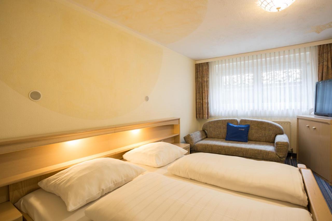 Hotel Gremersdorf - Zum Gruenen Jaeger Экстерьер фото