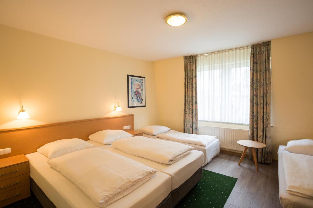 Hotel Gremersdorf - Zum Gruenen Jaeger Экстерьер фото